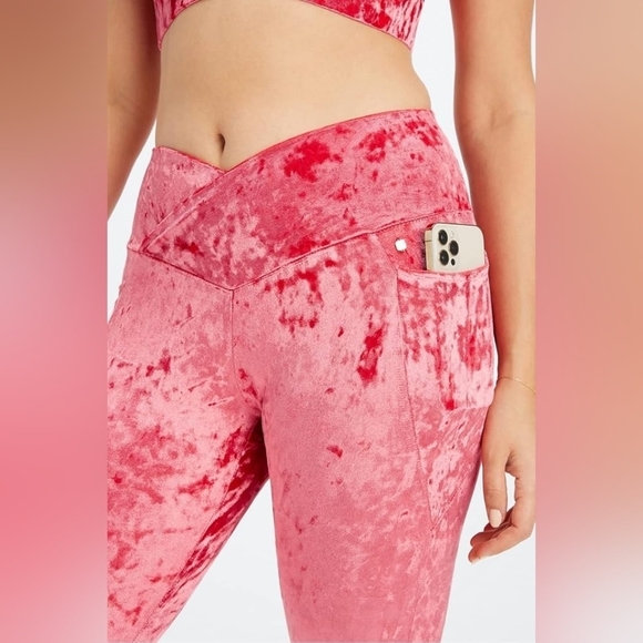 Fabletics High-Waisted Crushed Velour Crossover Leggings NWT Large Tall - Picture 3 of 15